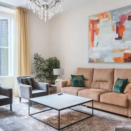 4 Schlafzimmer *